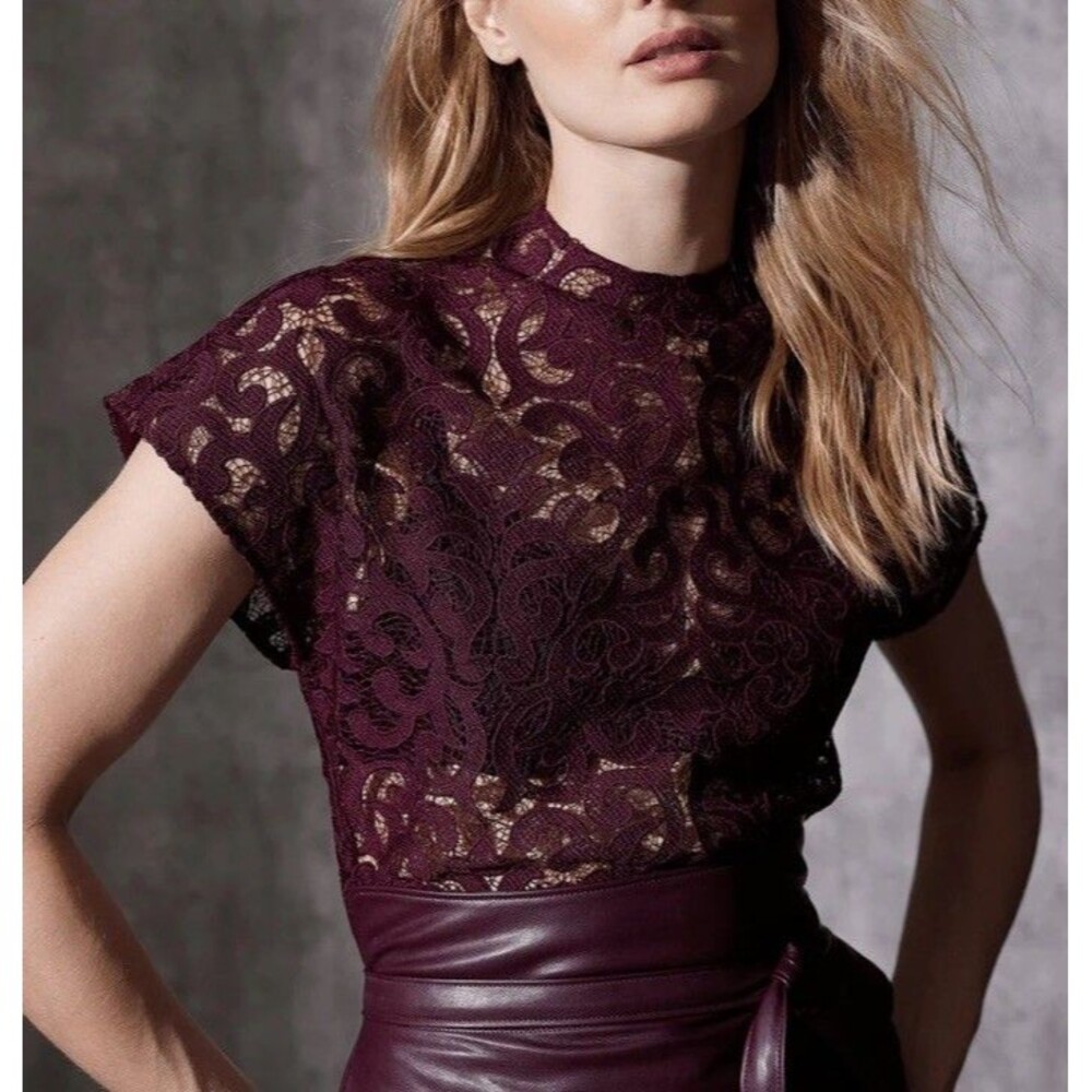 New Natori Size 12 Scroll Lace Funnel Neck Top Bordeaux Wine Old Money Clean Grl